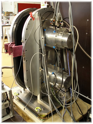 CNCS BL-5 SNS High-speed double disk chopper